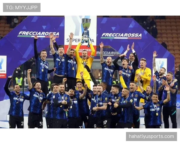 AC米兰从复兴到停滞，当前赛季表现波动对争冠形势产生影响