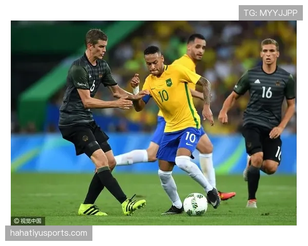 点球击中门框后球是否仍有效？规则细节全拆解！