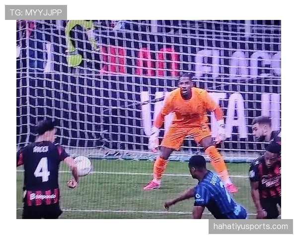 禁区手球判罚为何经常引发裁判争议？深度解读规则边界